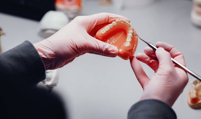 Things You Need to Know Before Getting Dental Implants