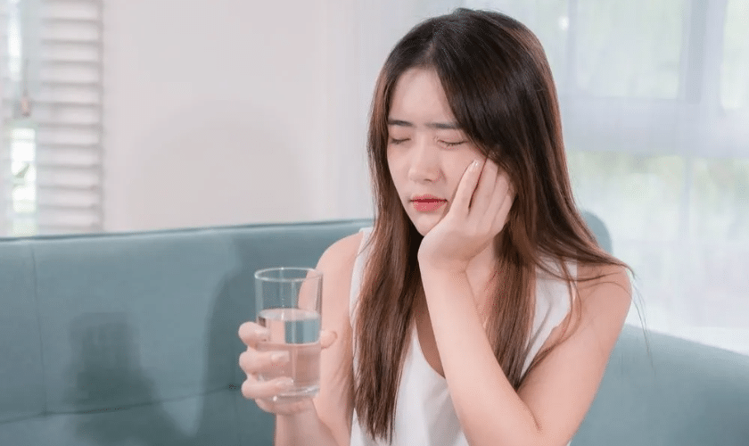 Why Do My Teeth Hurt When I Drink Cold Water